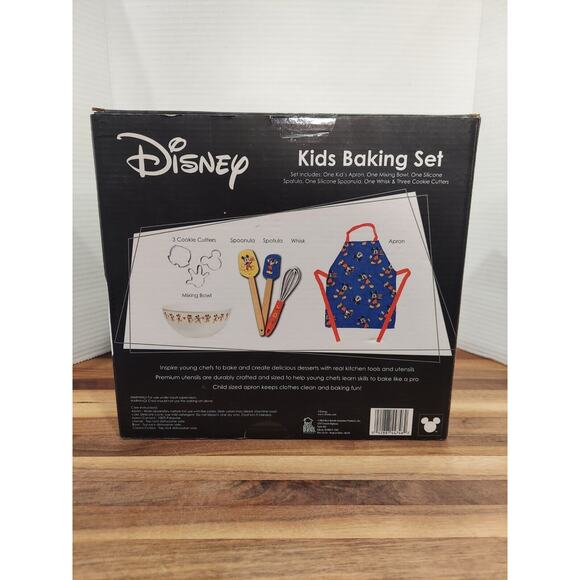 Disney Kids Mickey Mouse 8-Piece Baking Set Girls, Boys, Grandkids Gift Set New - Picture 3 of 6